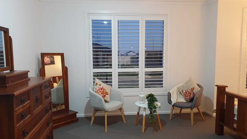 Master Bedroom - retreat area with view