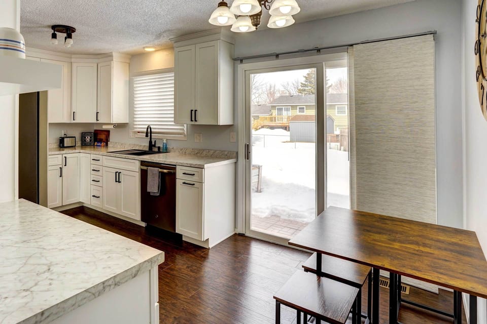 Dining Area | Dishware/Flatware | Trash Bags/Paper Towels