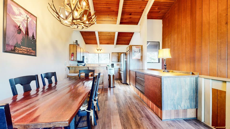 Indoors, Hardwood, Dining Room, Dining Table, Table