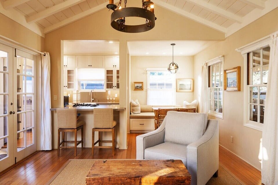 Open plan living/dining/kitchen