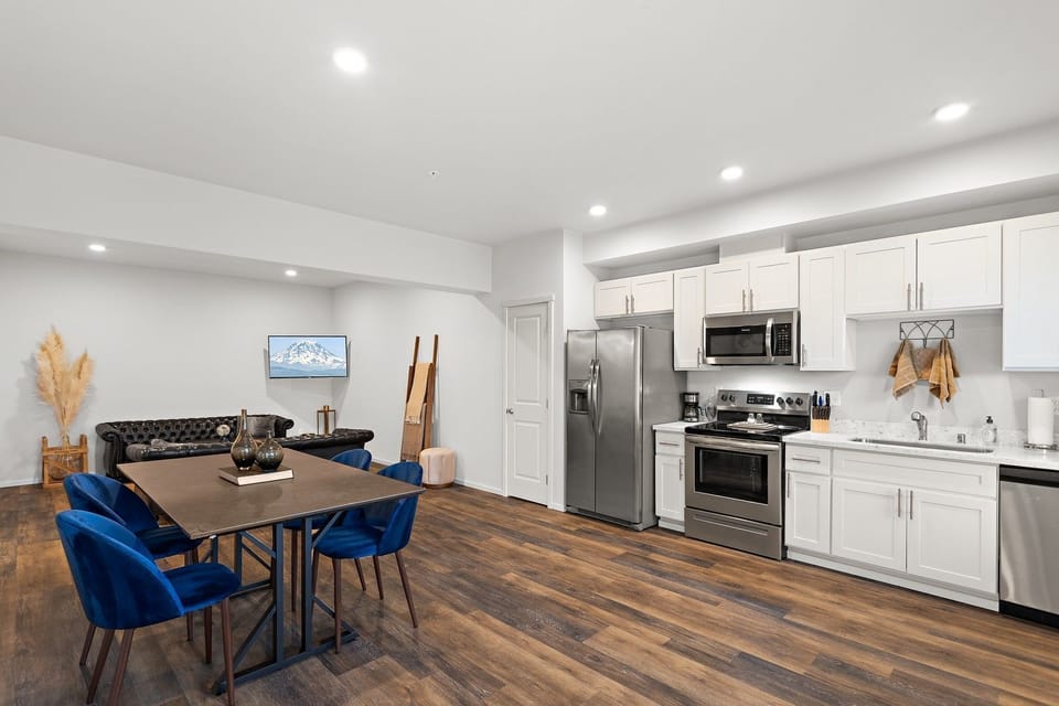 Open entertainment style layout
