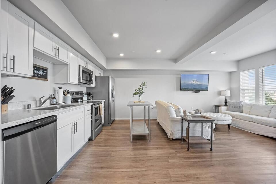 Open / Entertainment style layout