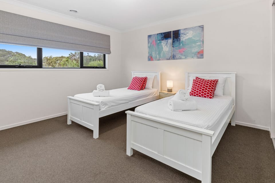 Upstairs Bedroom 