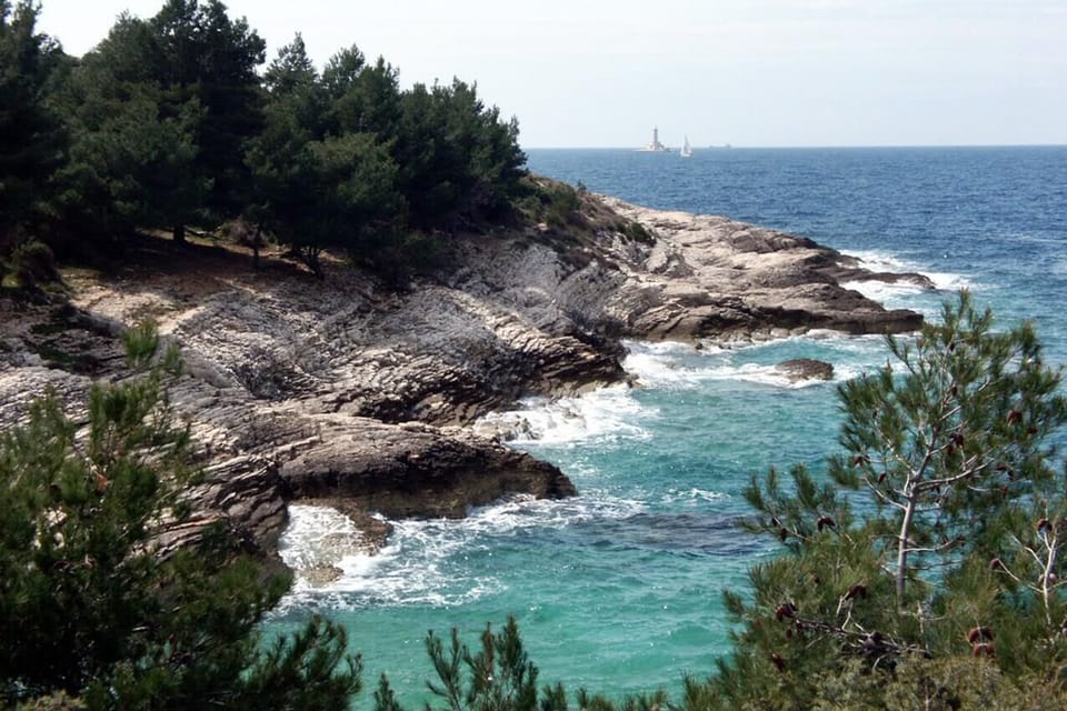 Nearby beaches