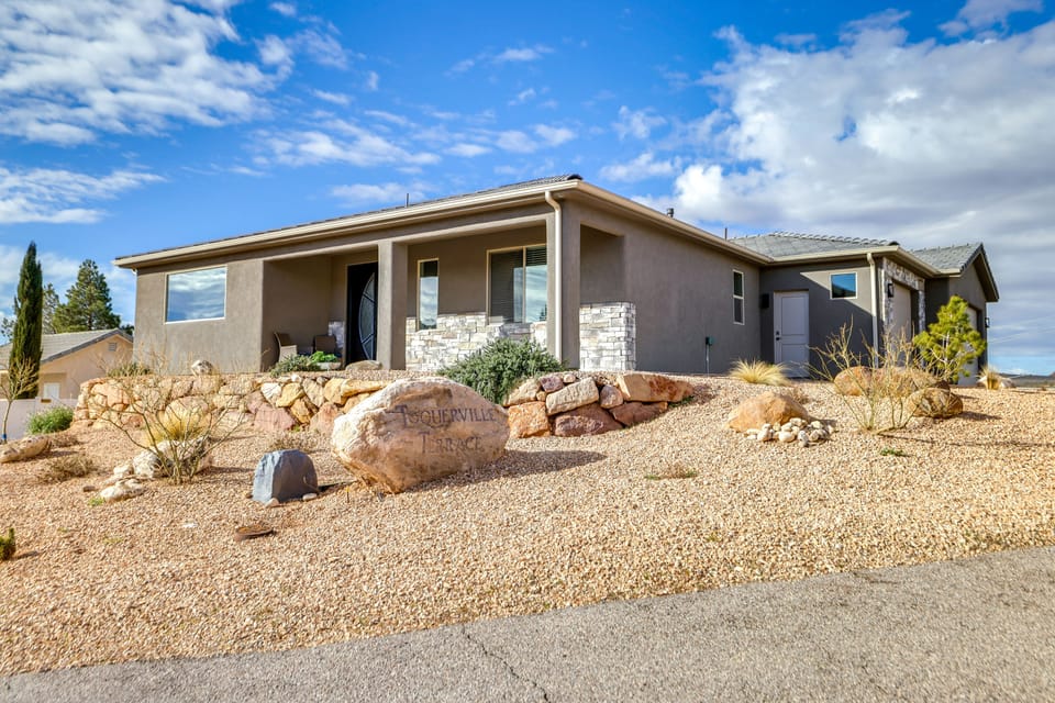 Toquerville Vacation Rental | 2BR | 1BA | Stairs Required to Enter | 1,500 Sq Ft