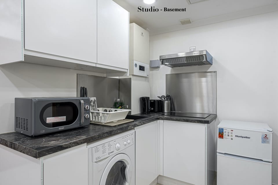 Kitchenette 