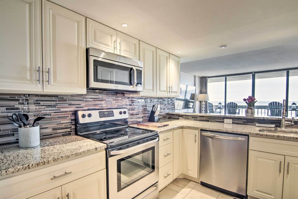 Kitchen | 1st-Floor Condo | Community Perks | Steps to Beach