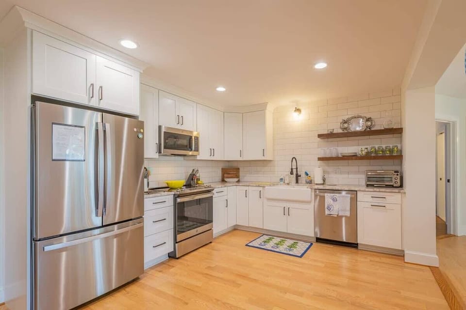 The fully-stocked kitchen offers plenty of room to prepare dinner for the gang, or better yet, hire our private chef to come in and do that for you!  She's a lot of fun and she'll tell you some local tales.