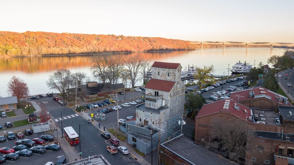 Welcome to Commander Elevator-South Bin!