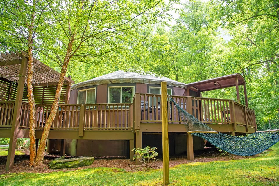 Creekside Yurt Luxury Yurt Rental Glamping Exterior