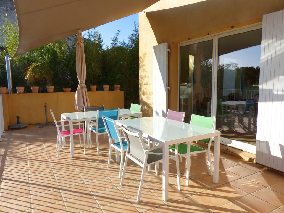 SPACIOUS FAMILY VILLA BASTID'AZUR Villa in French Riviera