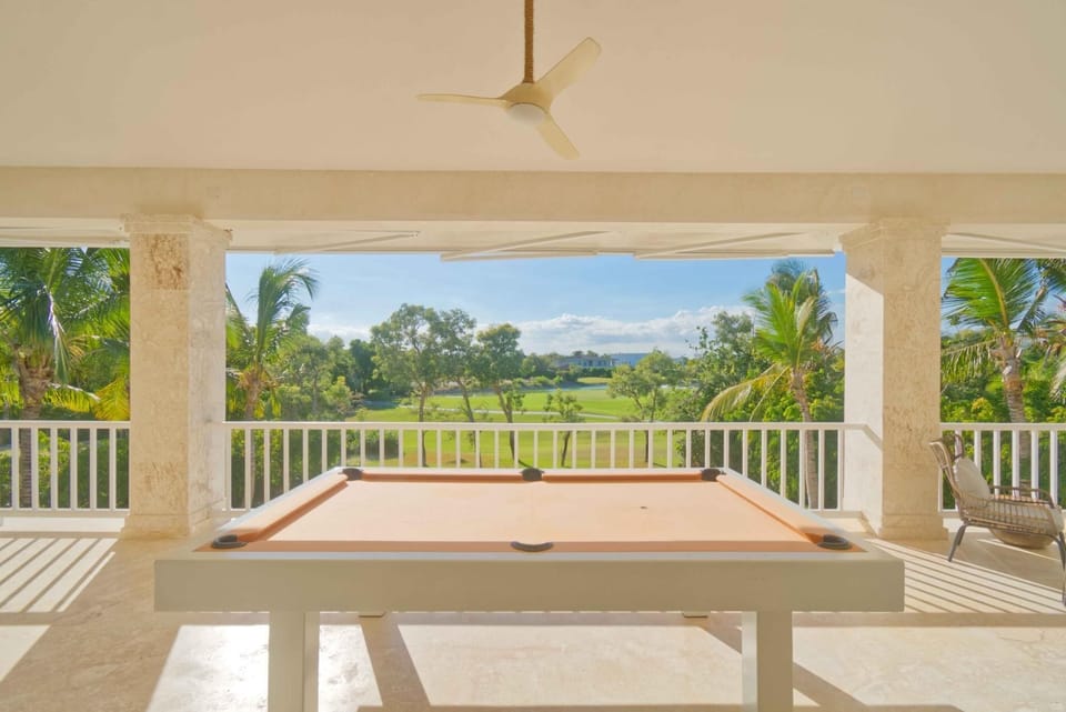 Hacienda B5 - Luxury villa with golf and lake view in exclusive beach resort (3512)