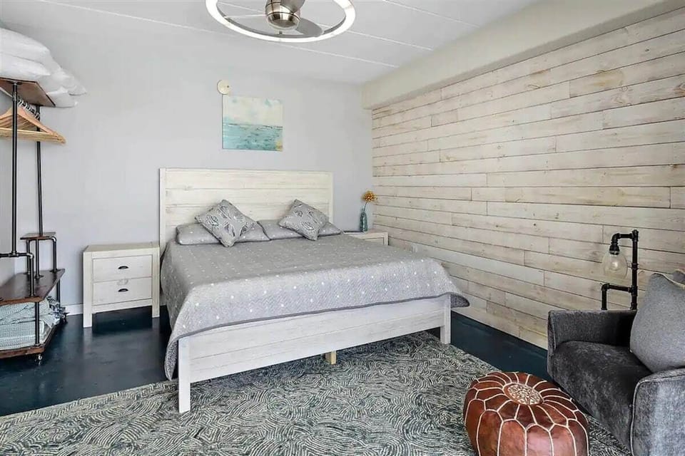 King bed!