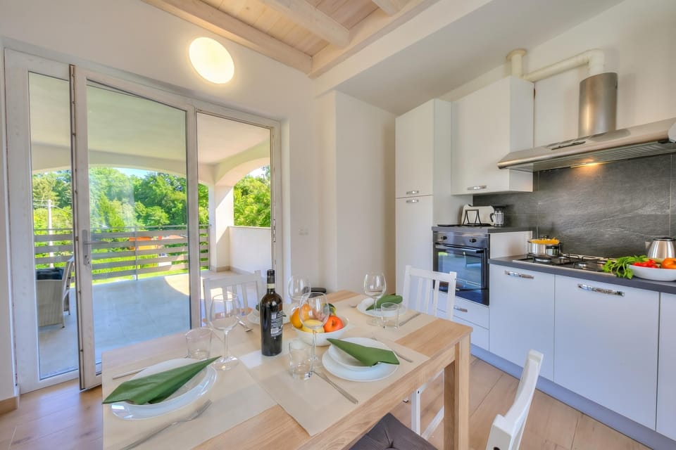 Kitchen and dining area