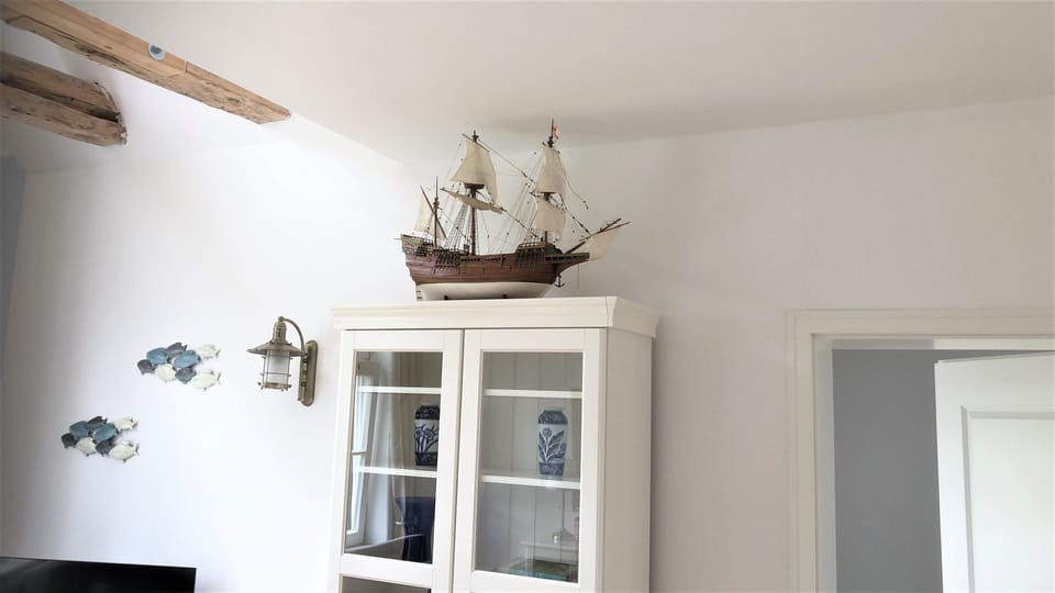 Kranichhöhe - Redentin Manor House Apartment in Mecklenburg-Vorpommern, Germany