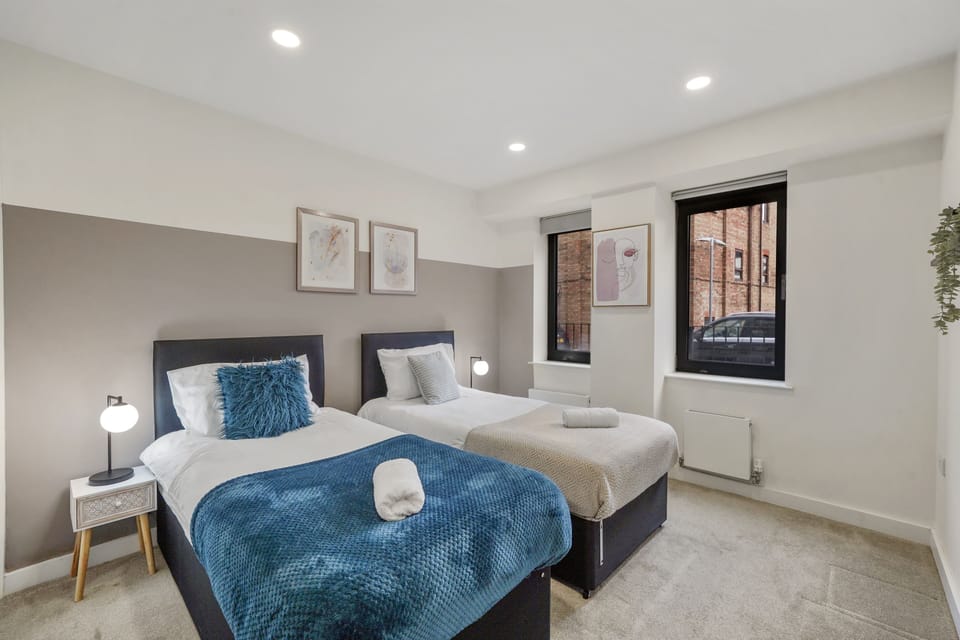 2nd bedroom
