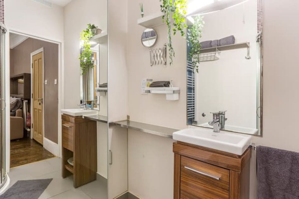 Private luxurious and immaculate hotel style shower/bathroom. 
