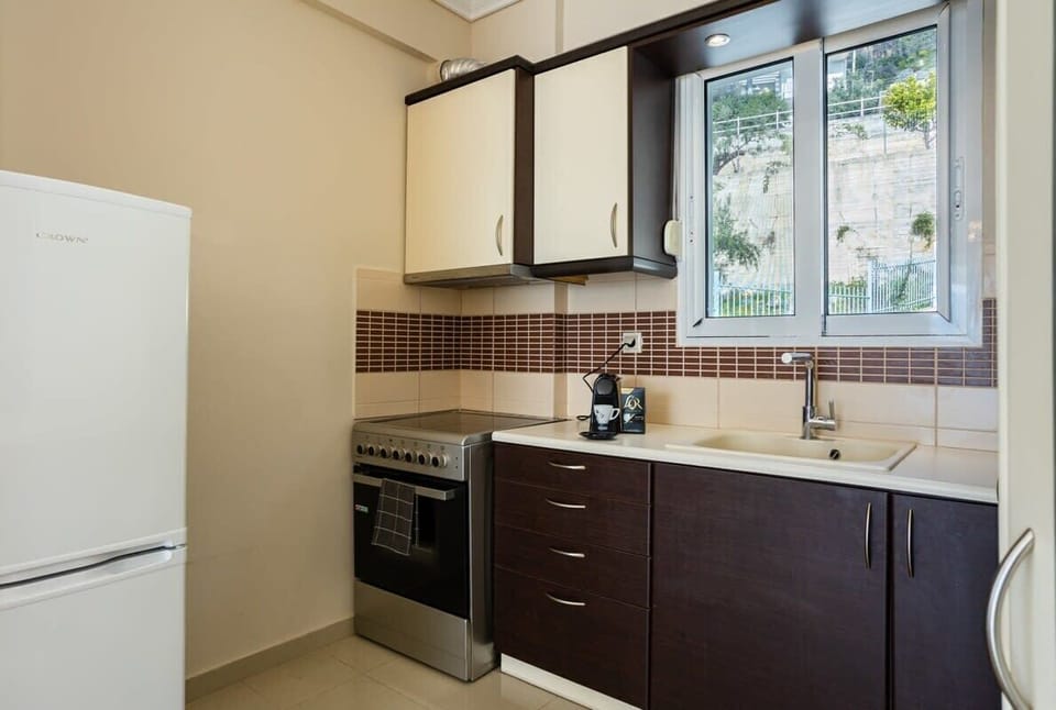 Fully equipped kitchen space