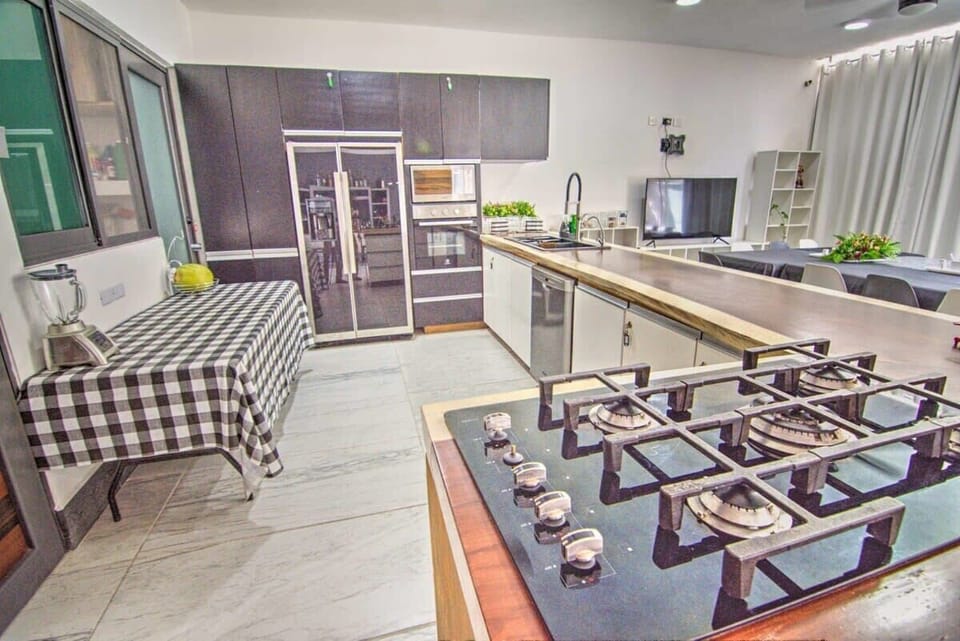 Kitchen #1