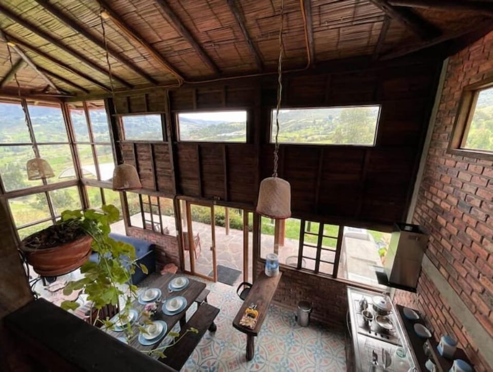 Sala y comedor / Living and dining room 