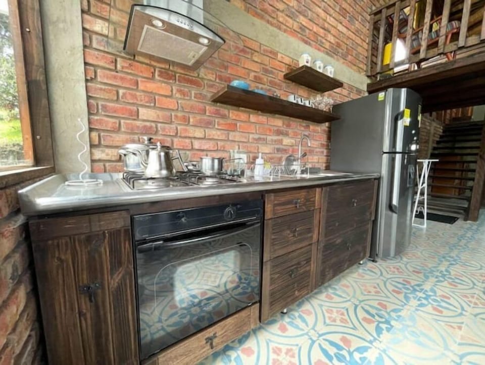 Cocina completa / Full kitchen 