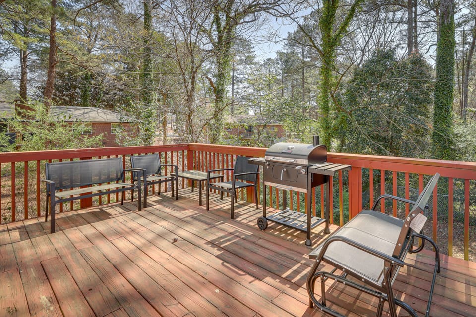 Deck | Charcoal Grill Not Available | Seating
