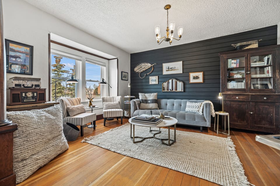 Cozy living room to enjoy stories about your day