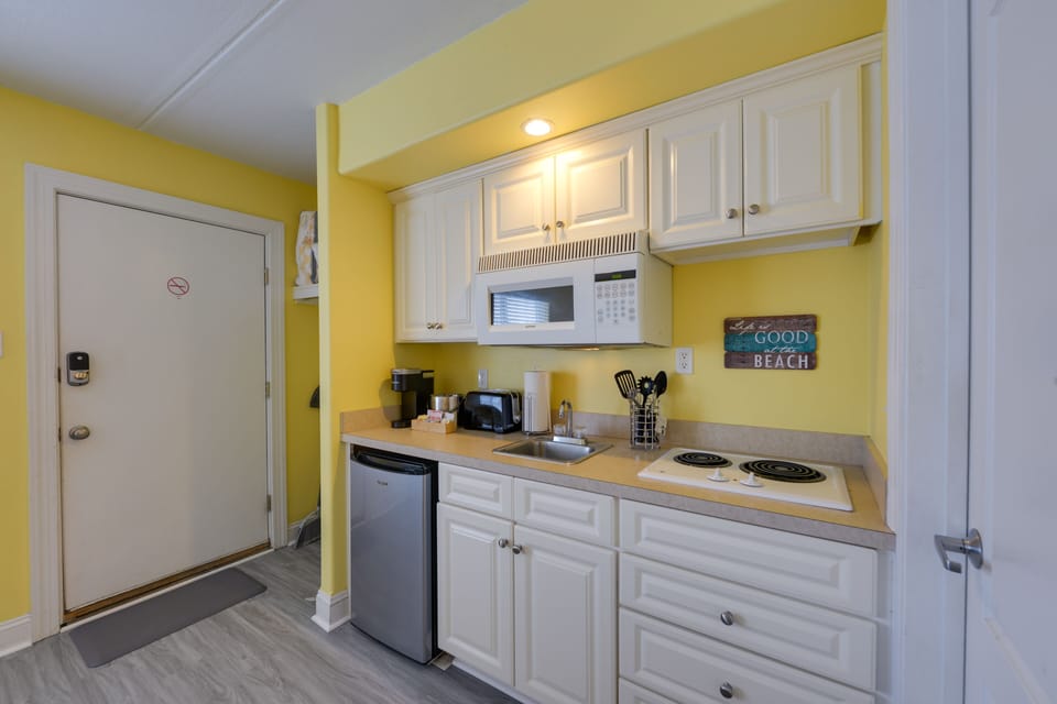 Studio | Kitchen Area | Cooking Basics