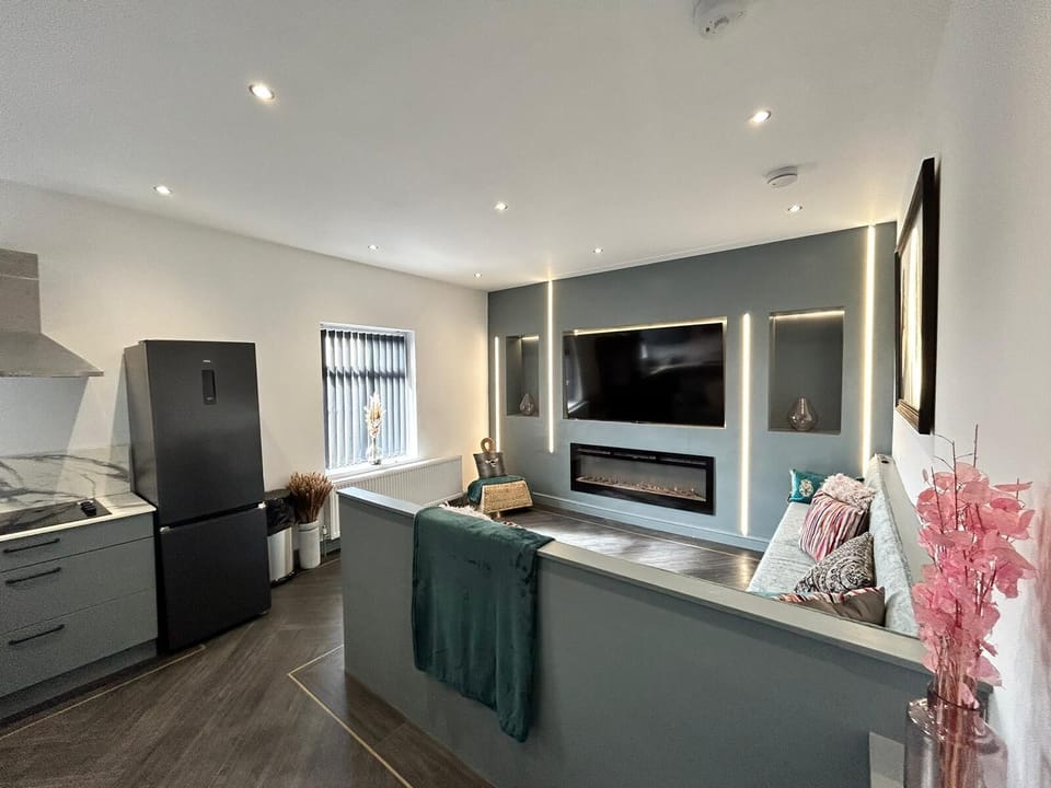 Living Room / Lounge