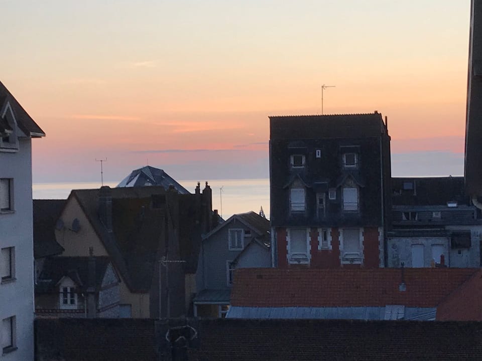 Beach/ocean view