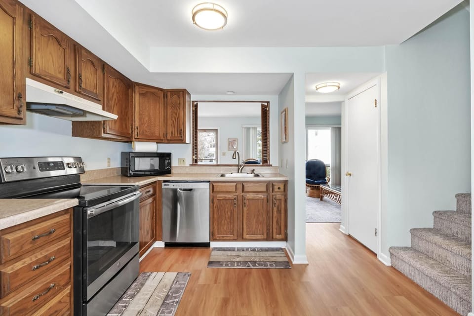 Well stocked kitchen with newer appliances