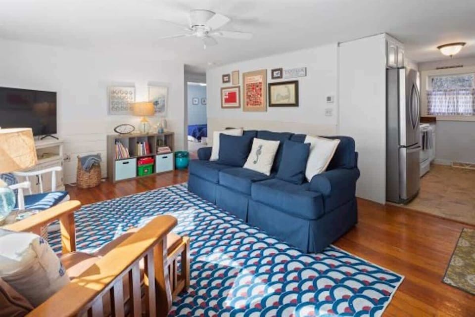 Tastefully decorated with plenty of seating just off the kitchen