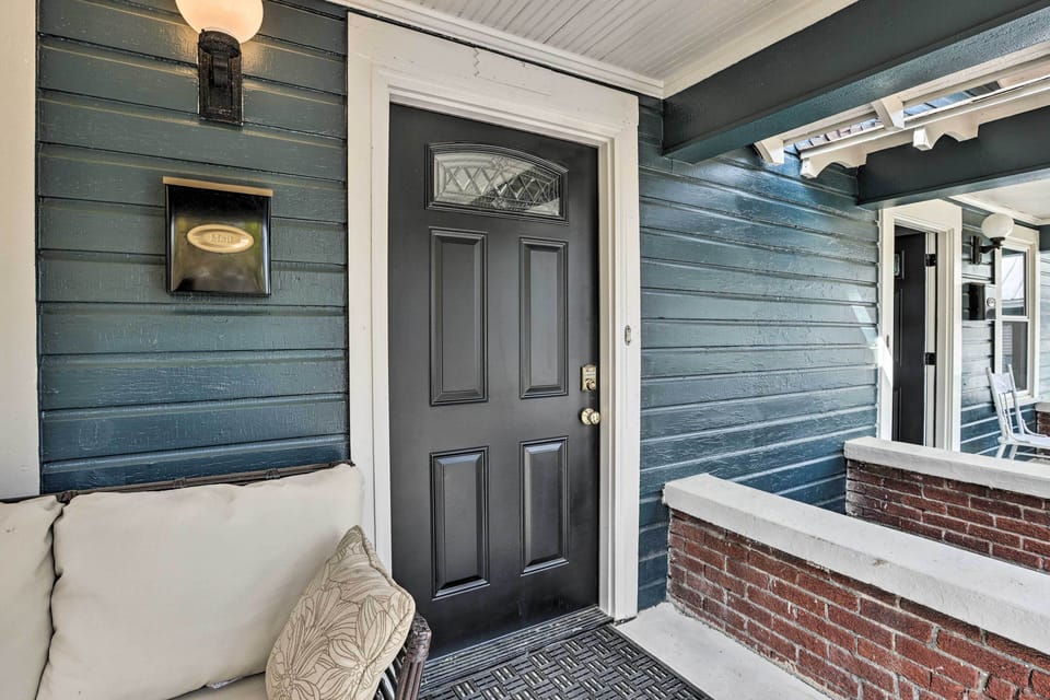Private Entrance | Self Check-In