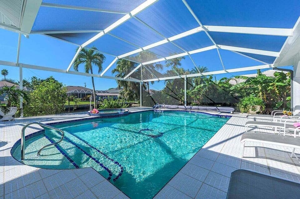 Take a Splash in this Oversized Pool with hot Tub