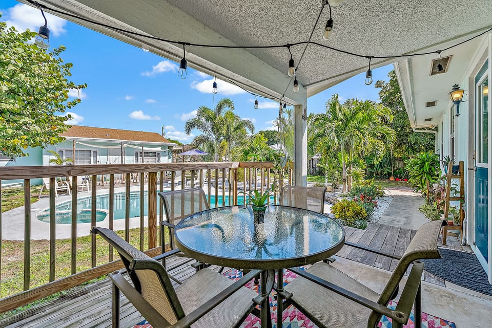 Outdoor dining