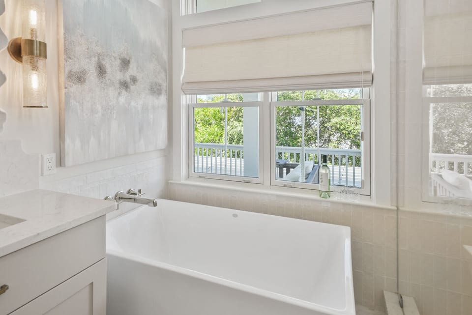 Stella by the Sea | 2nd Floor | West King Balcony Ensuite | Soaking Tub