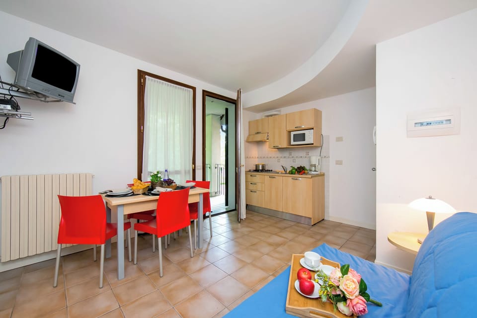 Kitchen and dining area