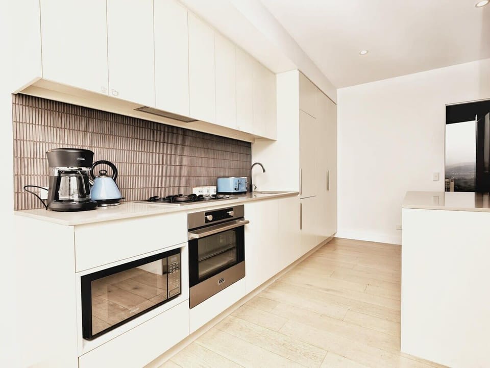 Fully-equipped kitchen