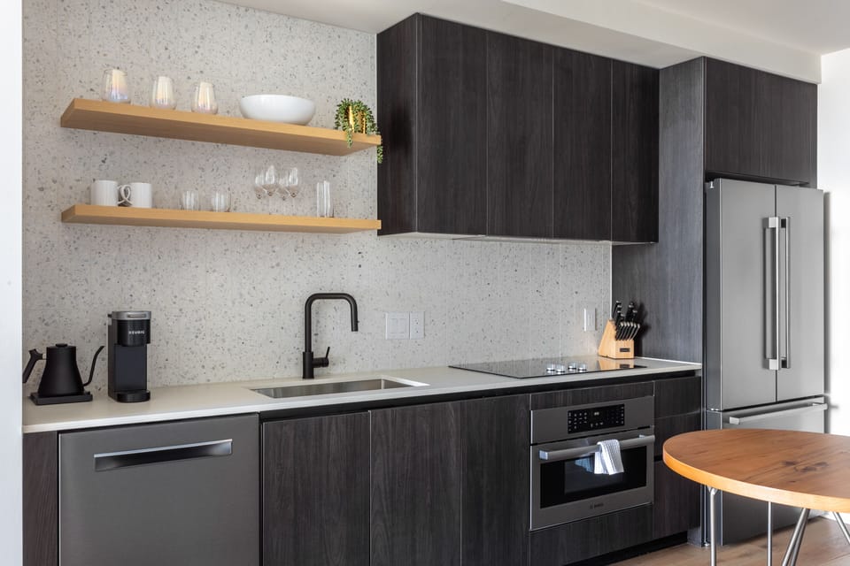 A fully-equipped kitchen makes at-home meals and snacks a breeze.