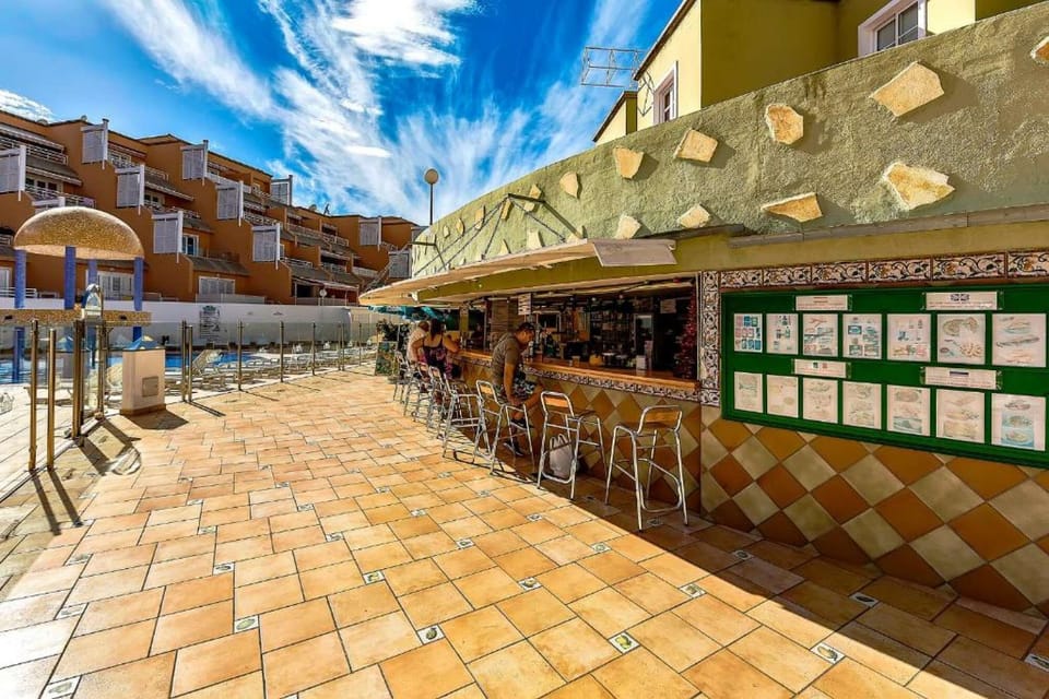 Swimmingpool - Bar