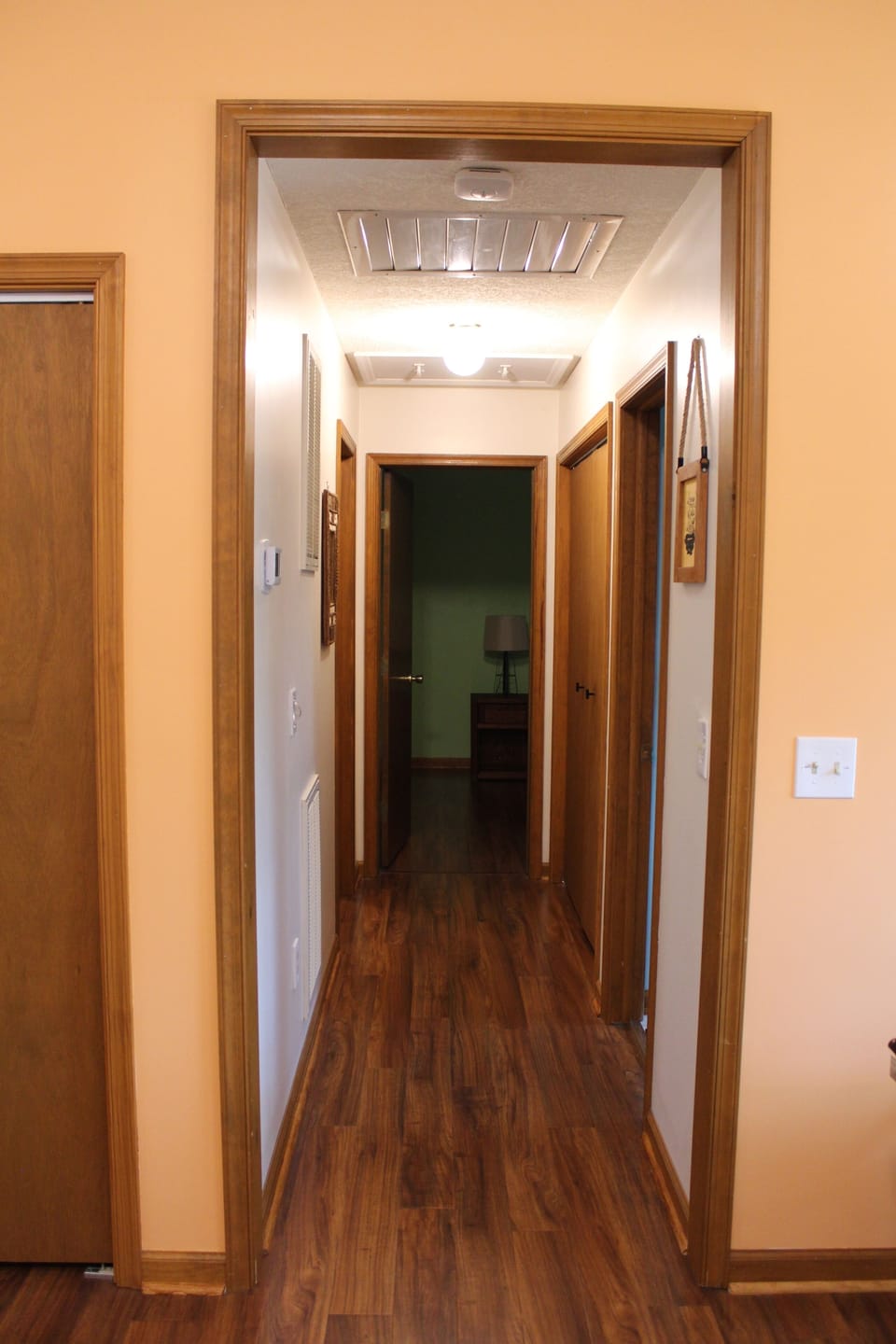 Hallway to bedrooms/bathrooms 