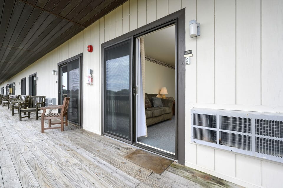 A Wall of Windows to the water lets in lots of light and great Views.