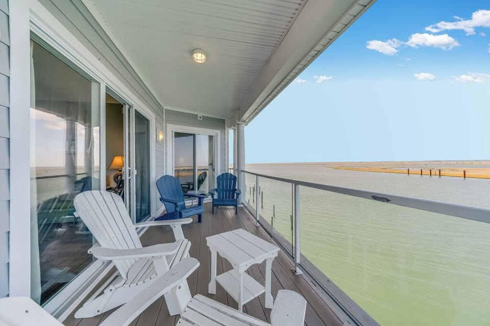 You'll have the best seat in the house at Sunset Bay 319 - Bella Vista!