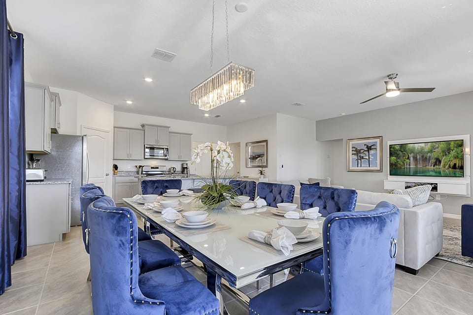 05 Dining Table 290323.jpg