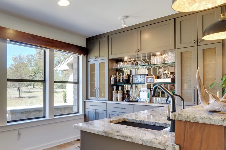 Wet Bar | Wine Fridge