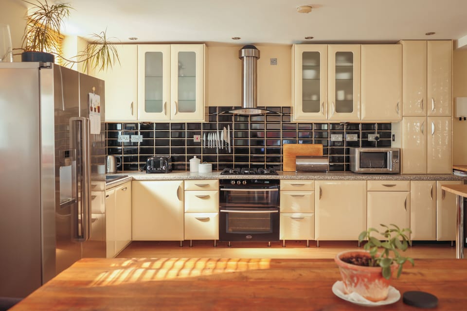 Fully equipped kitchen. 