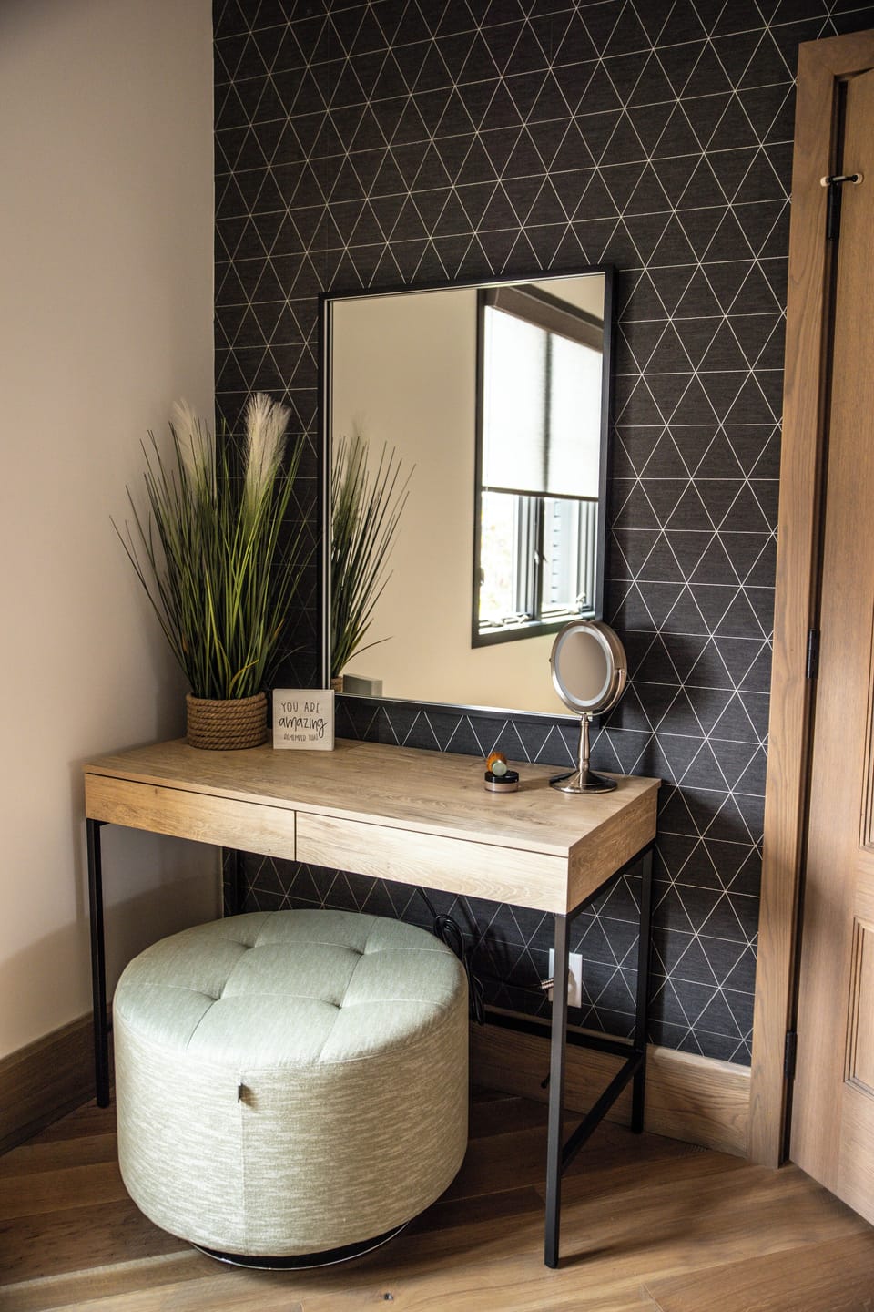 Main bedroom make-up mirror