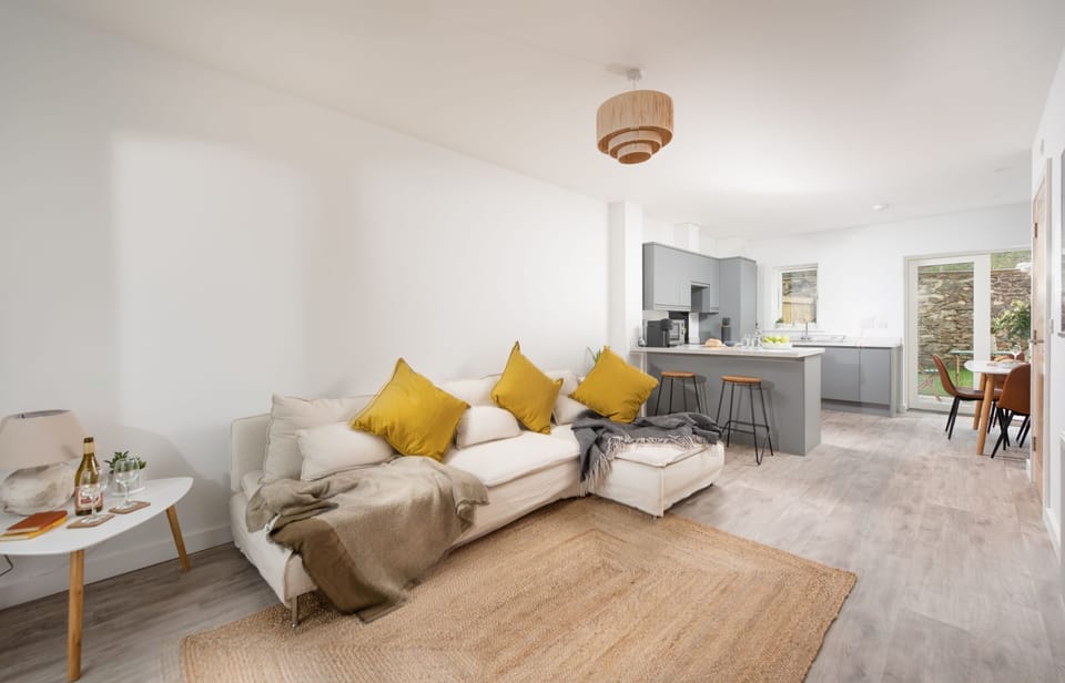 Open Plan living space - Towans Retreat