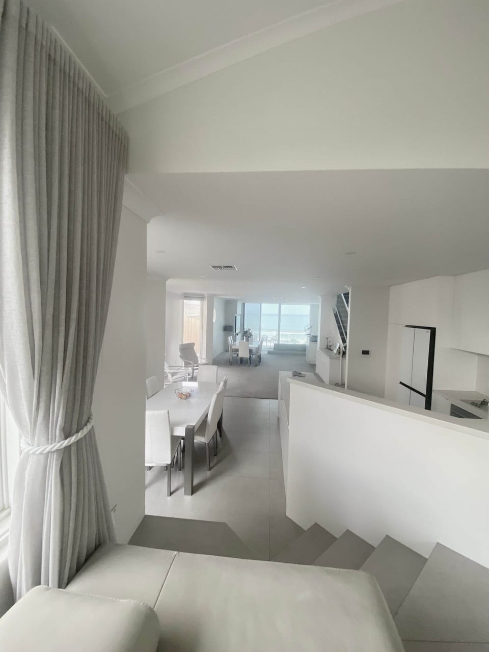 SEA GEM - beach front living along the Esplanade, Henley Beach
