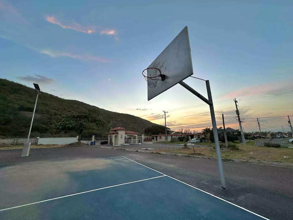 Sport court